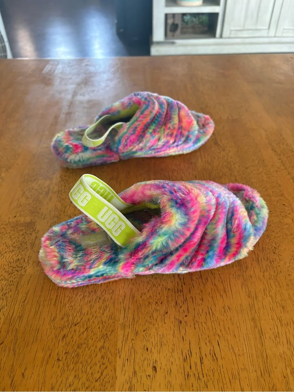 UGG women’s fluffy